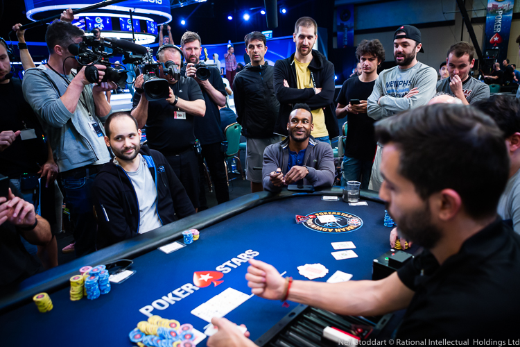 NEIL7011_Stanley_Lee_Bubble_PCA2019_Neil Stoddart